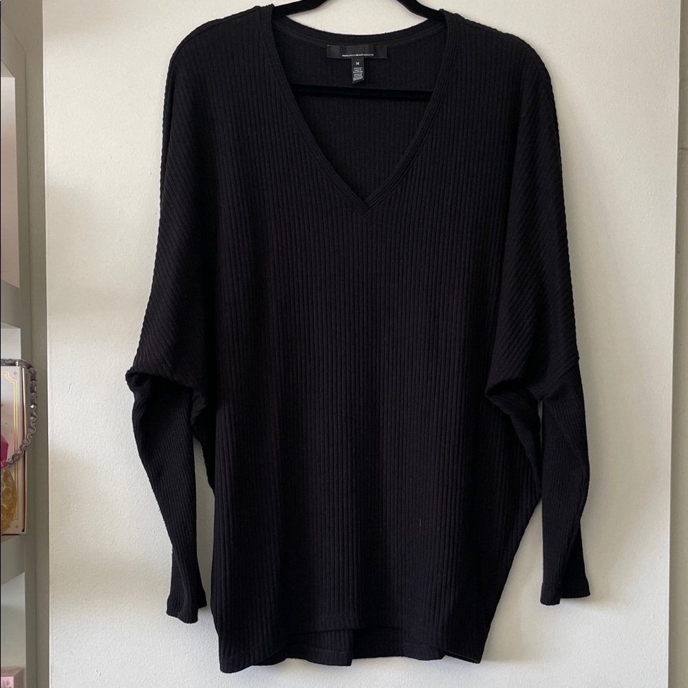 White House Black Market|Ribbed Black V-Neck Sweater|Medium|EUC